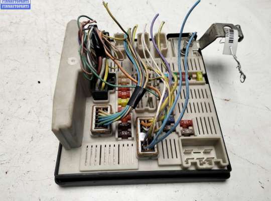 купить Блок предохранителей на Renault Megane II (2002-2008)