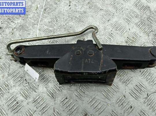 Домкрат на Citroen C4 Picasso I