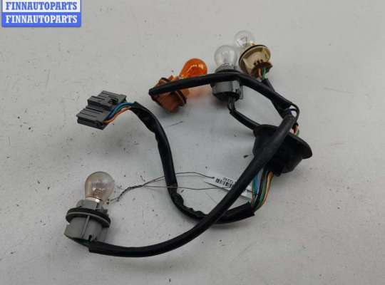 купить Патрон лампы фонаря на Ford Mondeo III (2000-2007)