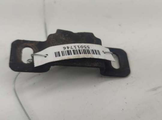 купить Кронштейн радиатора на Audi A6 C5 (1997-2005)