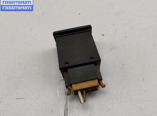 купить Кнопка обогрева заднего стекла на Volkswagen Transporter T4