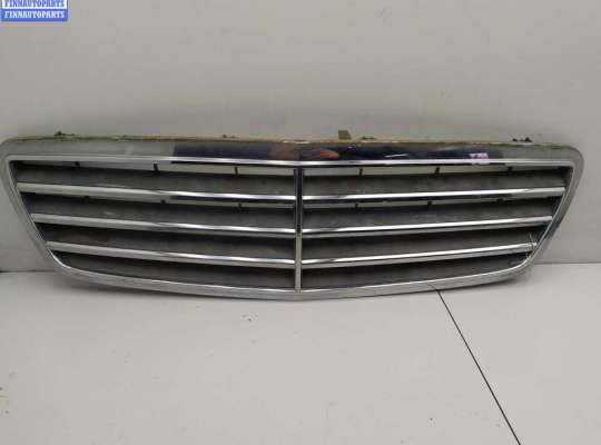 купить Решетка радиатора на Mercedes C-Class W203 (2000-2006)