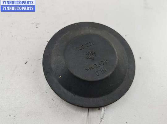 купить Крышка (заглушка) задняя фары левой на Volkswagen Passat B5