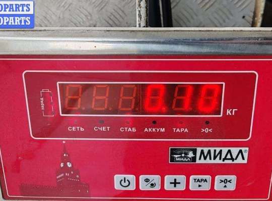 купить Молдинг двери передней левой на Volkswagen Passat B5