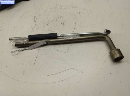 купить Ключ колесный (балонный) на Kia Rio (2005-2011)