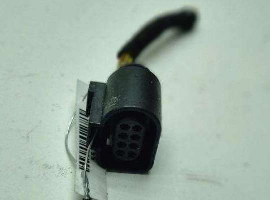 купить Разъем (фишка) проводки на Volkswagen Bora