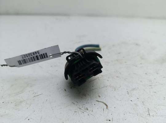 Разъем (фишка) проводки CT957933 на Citroen C5 (2001-2008)