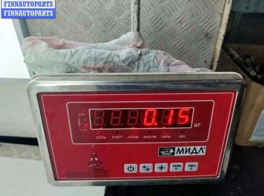 купить Молдинг двери задней правой на Volkswagen Golf-5