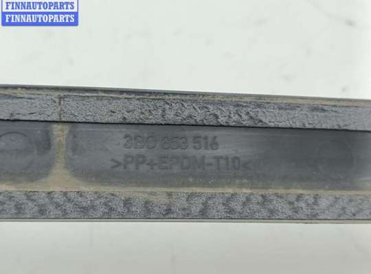 купить Молдинг двери передней правой на Volkswagen Passat B5