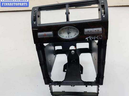 купить Рамка магнитолы на Ford Mondeo III (2000-2007)