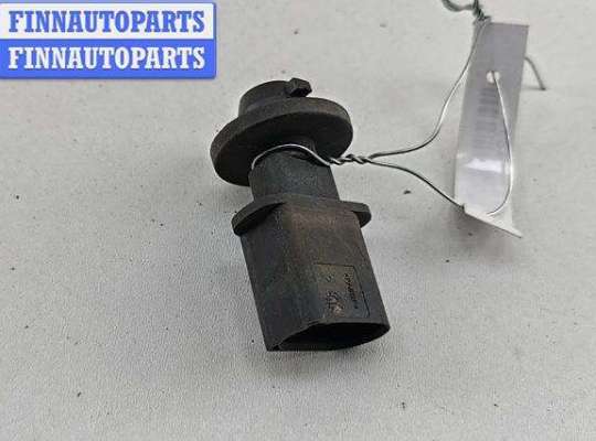 купить Патрон лампы указателя поворота на Volkswagen Passat B6