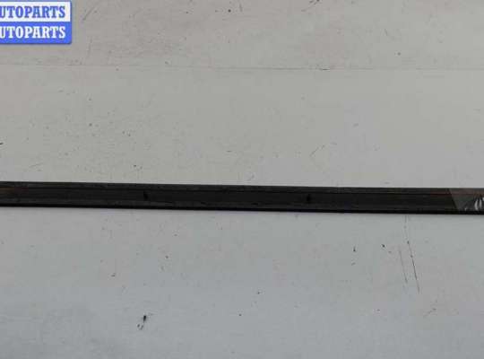 купить Молдинг двери задней левой на Volkswagen Passat B5+ (GP)