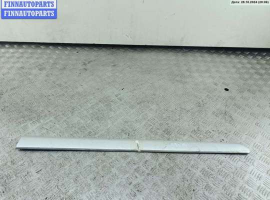 Молдинг на Opel Zafira B