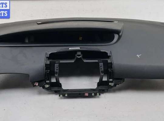 купить Панель приборная (торпедо) на Renault Scenic II (2003-2009)