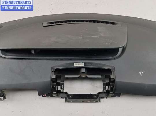 купить Панель приборная (торпедо) на Renault Scenic II (2003-2009)