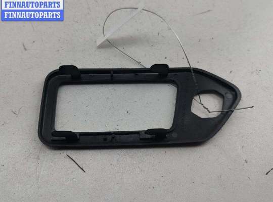 купить Накладка на ручку двери на Volkswagen Passat B3