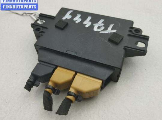 ЭБУ PDC (электронный блок управления парктрониками) на Volkswagen Passat B7 (36)