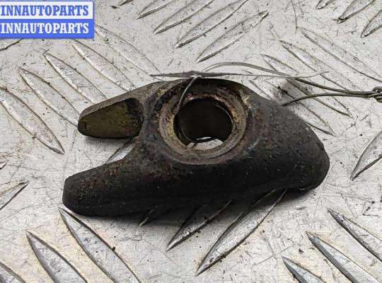 купить Скоба (кронштейн) крепления форсунки на Renault Master (1998-2010)