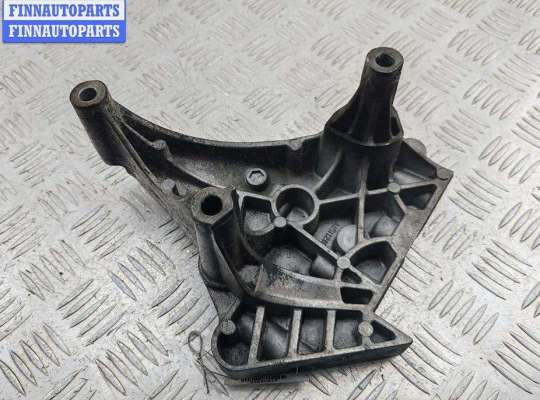 купить Кронштейн двигателя опорный на Volkswagen Passat B6