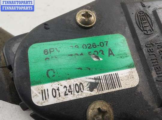 купить Педаль газа на Volkswagen Passat B5