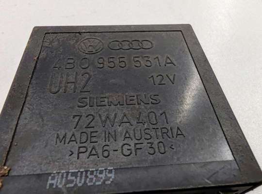 купить Реле стеклоочистителя (дворников) на Volkswagen Passat B5