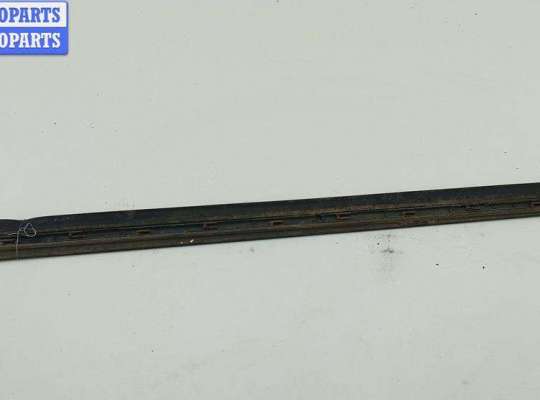 купить Молдинг двери передней правой на Audi A4 B6 (2001-2004)