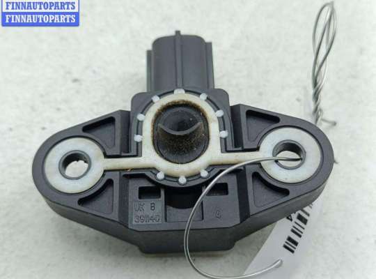 купить Датчик удара (Airbag) на Volkswagen Passat B6