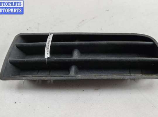 купить Решётка (заглушка) в бампер на Volkswagen Golf-4