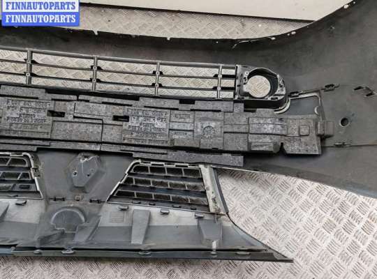 купить Бампер передний на Renault Scenic II (2003-2009)