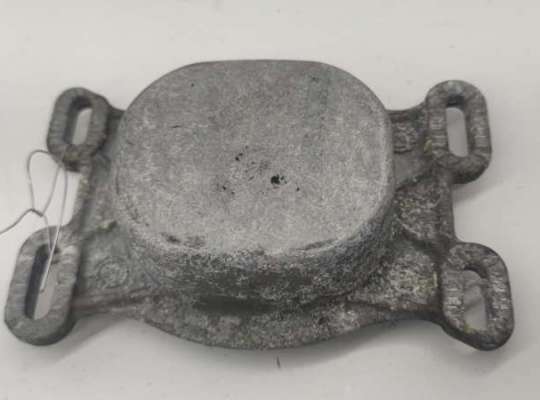 купить Кронштейн двигателя опорный на Audi A6 C6 (2004-2011)