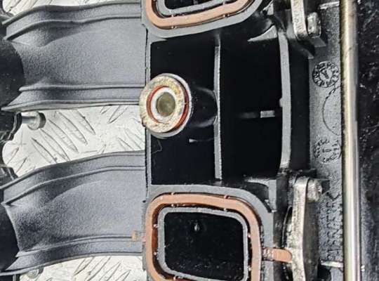 купить Коллектор впускной на BMW 5 E39 (1995-2003)