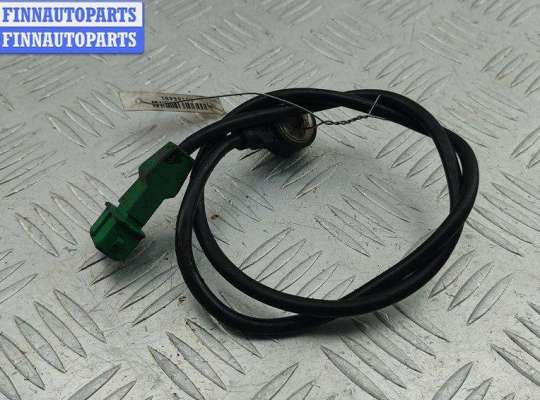 Датчик детонации VG2568032 на Volkswagen Passat B5