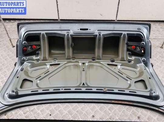 купить Крышка багажника (дверь задняя) на Peugeot 607