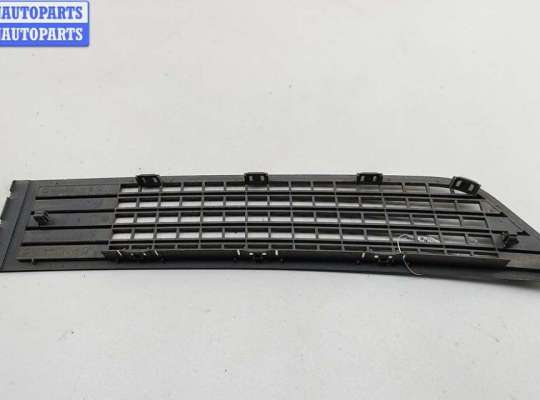 купить Решетка капота на Volkswagen Crafter