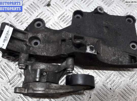 Кронштейн генератора VG393970 на Volkswagen Golf-5