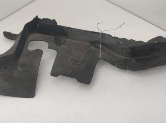 купить Диффузор (кожух) вентилятора радиатора на Audi A6 C6 (2004-2011)