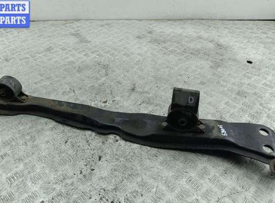 купить Балка подвески передняя (подмоторная) на Mitsubishi Carisma