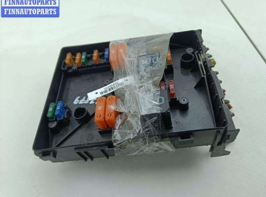 купить Блок предохранителей на Volkswagen Caddy (2004-2010)