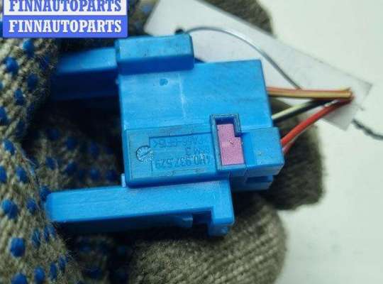 купить Разъем (фишка) проводки на Volkswagen Golf-6