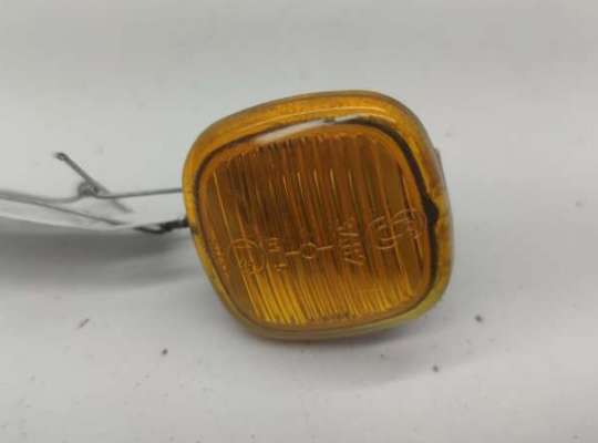 купить Повторитель поворота левый на Audi A4 B5 (1994-2001)