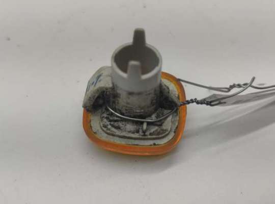 купить Повторитель поворота левый на Audi A4 B5 (1994-2001)