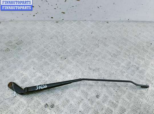 Купить Щеткодержатель (поводок стеклоочистителя) передний на Volkswagen Golf-4 Щеткодержатель (поводок стеклоочистителя) передний VG2626753 на Volkswagen Golf-4