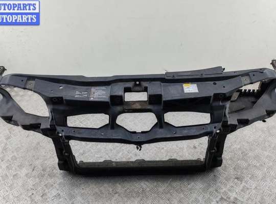 купить Рамка передняя (панель кузовная, телевизор) на Volkswagen Bora