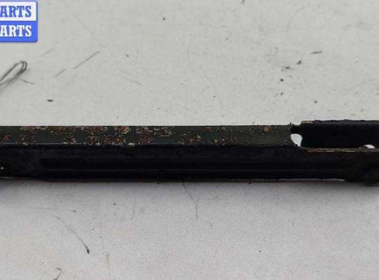 купить Кронштейн бампера переднего на Mercedes C-Class W203 (2000-2006)