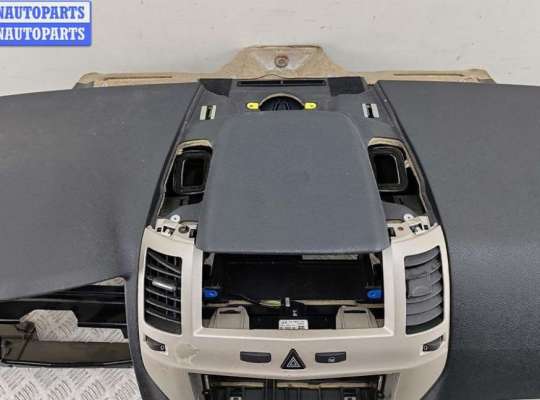 купить Панель приборная (торпедо) на Opel Zafira B (2004-2014)