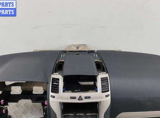 купить Панель приборная (торпедо) на Opel Zafira B (2004-2014)