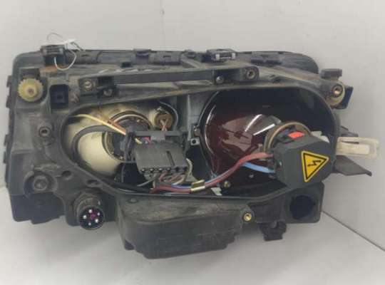 купить Фара правая на Audi A8 D2 (1994-2002)