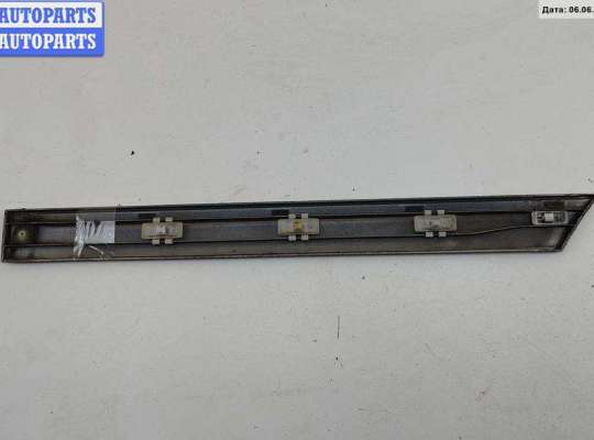 купить Молдинг двери задней правой на Mercedes C-Class W203 (2000-2006)