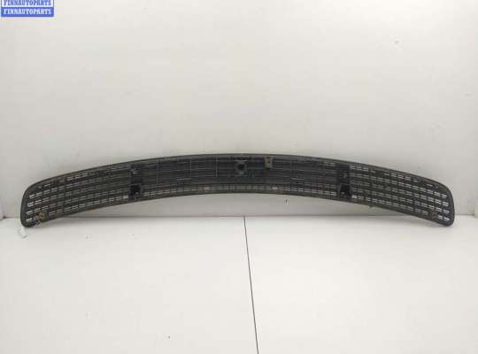 купить Решетка капота на Mercedes C-Class W203 (2000-2006)