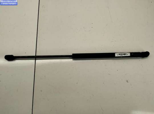 Амортизатор крышки (двери) багажника VG2626506 на Volkswagen Golf-3